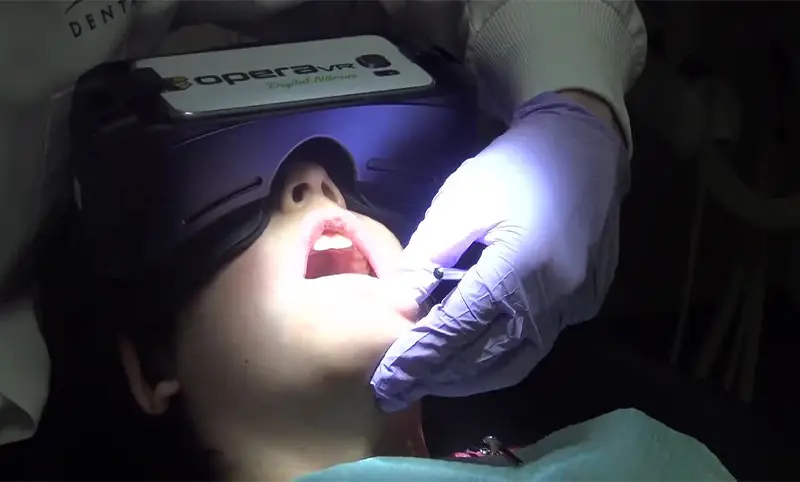 این تکنولوژی در حال حاضر بیشتر در آموزش دندانپزشکی استفاده می‌شود