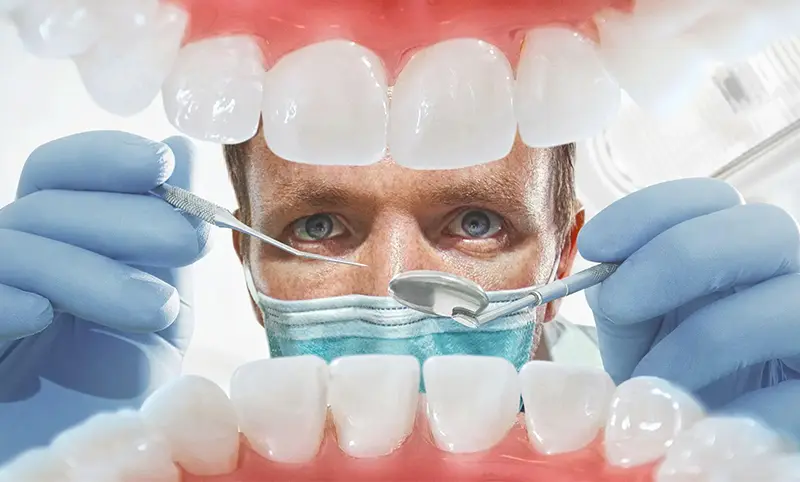 پیشرفت‌های فناوری تأثیر گسترده‌ای بر روش‌های تشخیص و درمان دندانپزشکی داشته‌اند.
