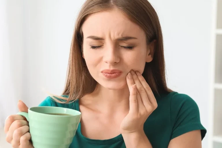 راهکار فوری و موثر خانگی برای دندان‌دردهای شدید و بی‌موقع